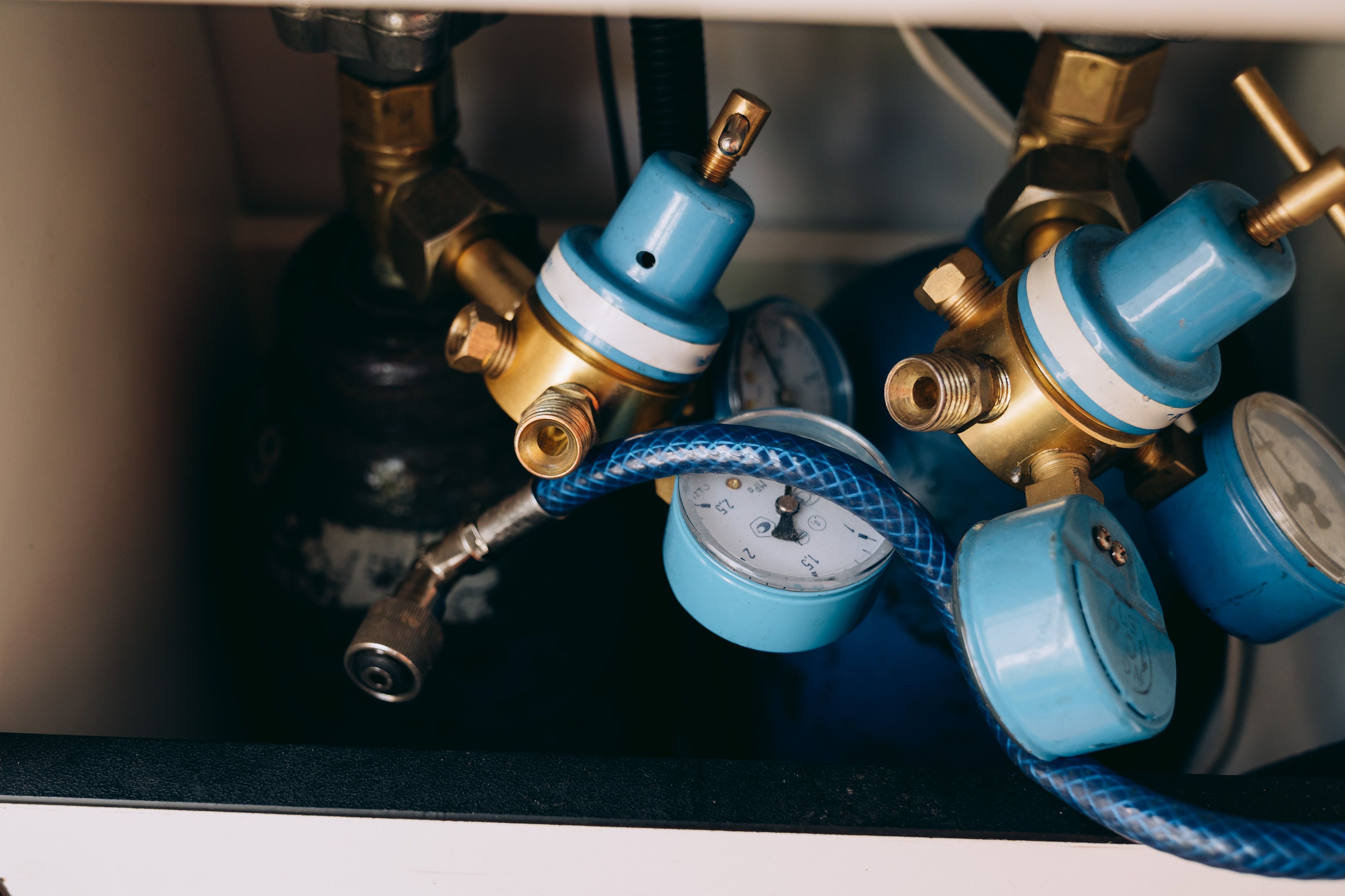 Hydraulics & Pneumatics